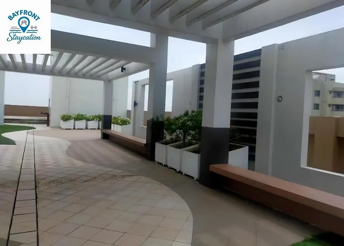Bay Sunset With Balcony, Fast Wifi, Netflix, Pool, Gym & Sauna, Near Moa, Naia, Picc & Star City, Wfh Ready Manila