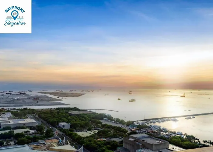 Bay Sunset With Balcony, Fast Wifi, Netflix, Pool, Gym & Sauna, Near Moa, Naia, Picc & Star City, Wfh Ready *