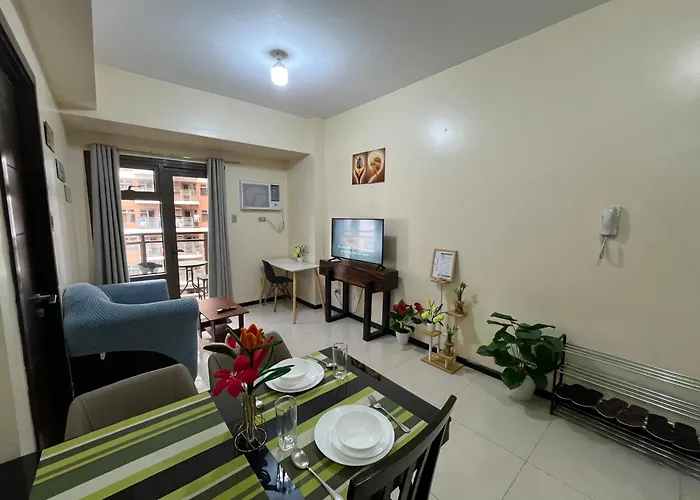 Bay Sunset With Balcony, Fast Wifi, Netflix, Pool, Gym & Sauna, Near Moa, Naia, Picc & Star City, Wfh Ready Apartment