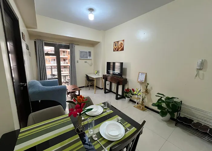 Bay Sunset With Balcony, Fast Wifi, Netflix, Pool, Gym & Sauna, Near Moa, Naia, Picc & Star City, Wfh Ready Manila
