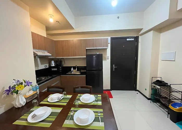 Bay Sunset With Balcony, Fast Wifi, Netflix, Pool, Gym & Sauna, Near Moa, Naia, Picc & Star City, Wfh Ready Manila