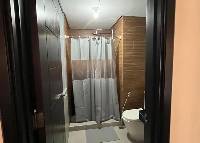 Apartment Bay Sunset With Balcony, Fast Wifi, Netflix, Pool, Gym & Sauna, Near Moa, Naia, Picc & Star City, Wfh Ready *