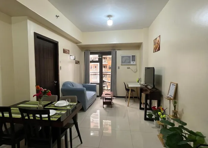Sunset View With Balcony At The Radiance Bay, With Fast Wifi, Netflix, Pool, & Sauna, Near Moa, Naia, Picc & Star City, Wfh Ready - Pet Friendly Apartamento
